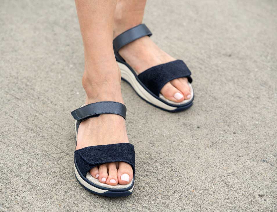 Joya Flores comfortable womens sandals
